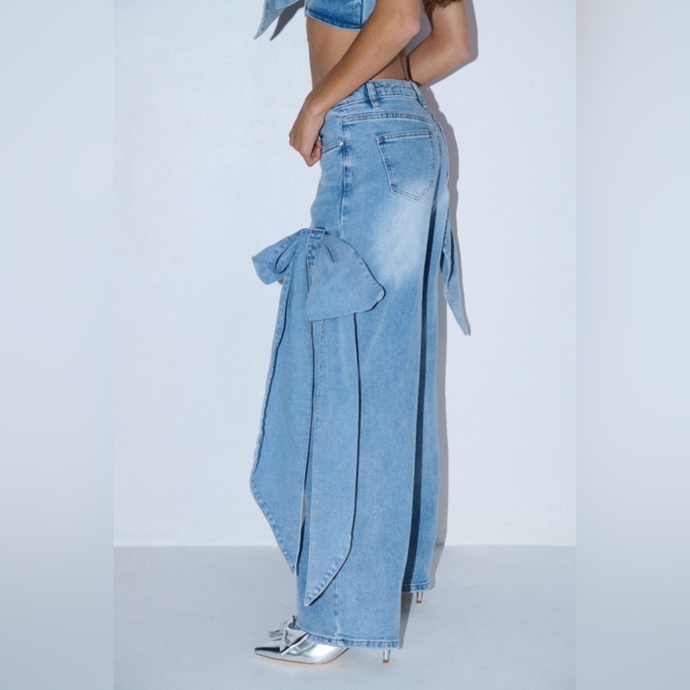 Aviva Bow Detail Wide Leg Jean - Picture 6 of 7